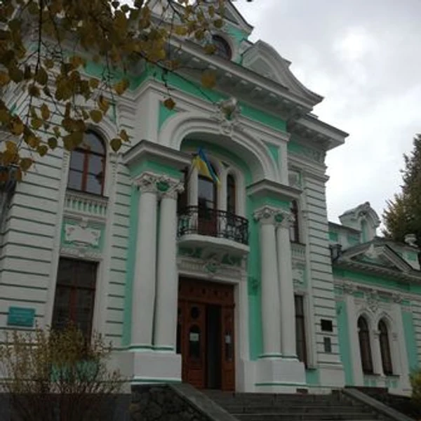 Дерев'яні вікна та двері від компанії Фрам