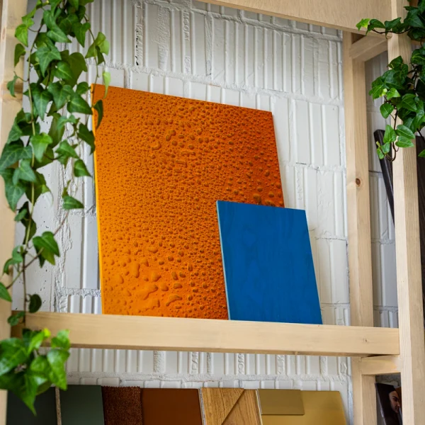 Auch farbige Akzente lassen sich mit Effektlacken … | © Living Wood Ukraine
