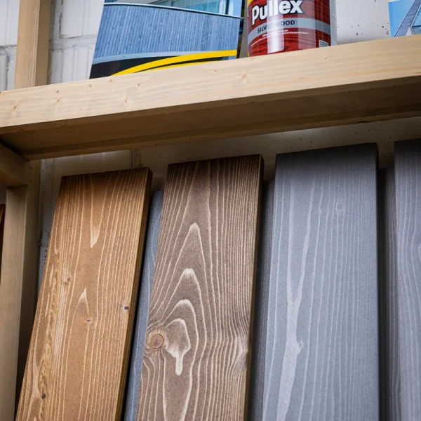 Für den Außenbereich bieten sich mit Pullex Silverwood viele spannende Gestaltungsmöglichkeiten. | © Living Wood Ukraine